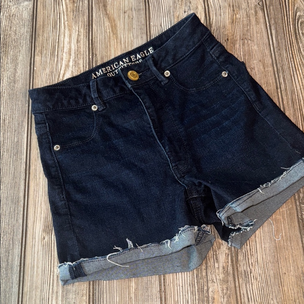American Eagle Outfitters shorts dark blue Jean Distressed Style sz 2 frayed hem